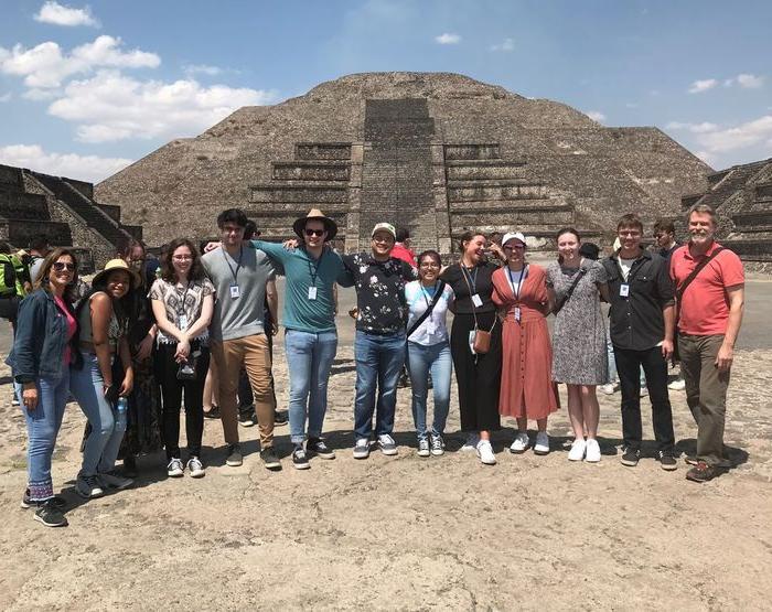 Students in front of the Teotihuacan Moon Pyramid